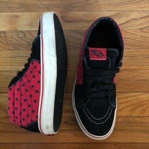 Vans - Sk8 Hi Mid Polka Dots - women’s 9 men’s 7.5